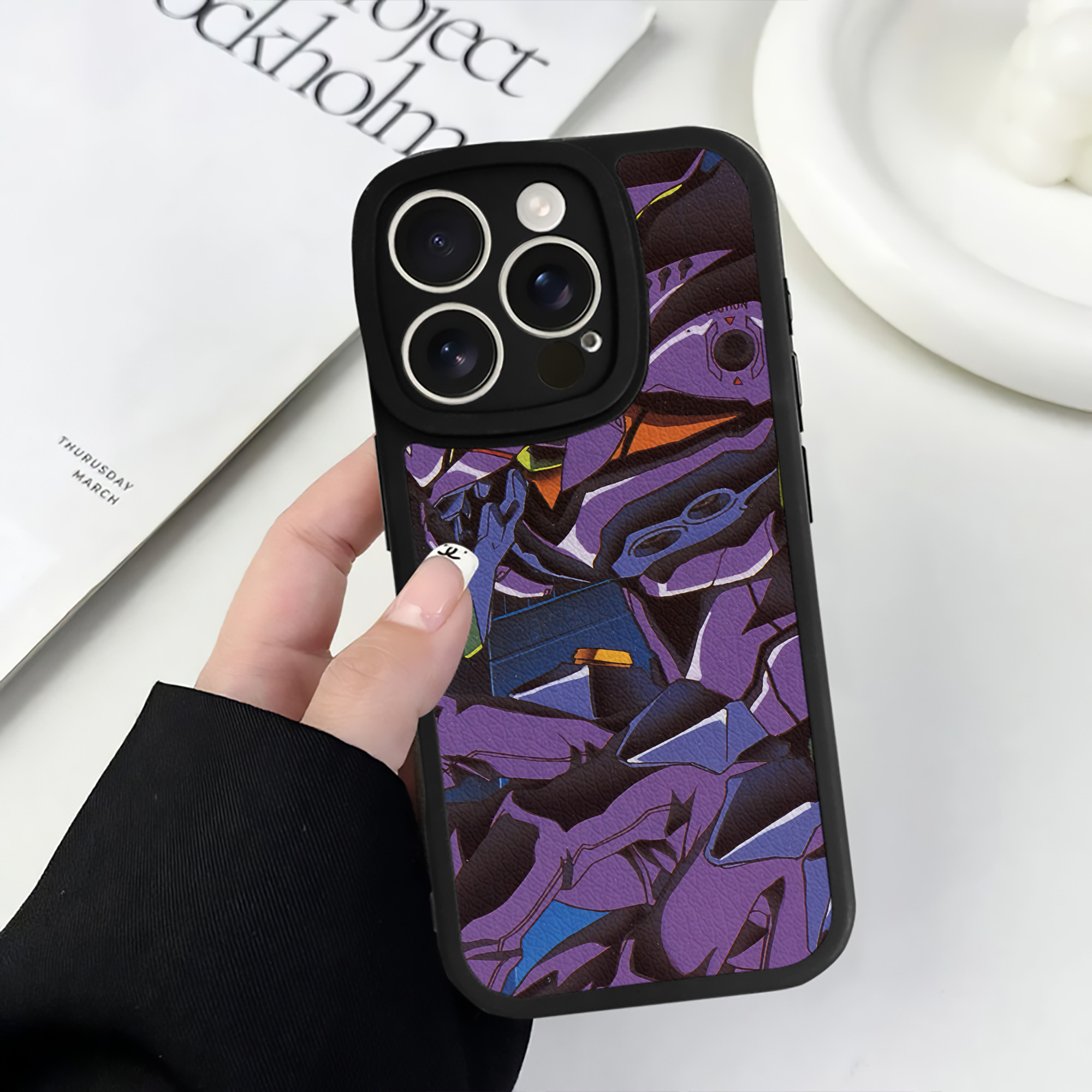 （画像用） EVA 新世紀エヴァンゲリオン 【iPhone 16シリーズ対応】シリコンスマホケース（レザー調） 材質：シリコン